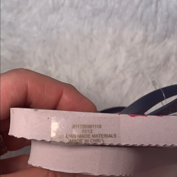 NWT Kids Baseball Flip Flops Size 11/12 - Picture 6 of 6